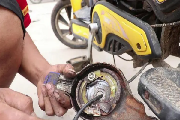 广元市电动车刹车故障